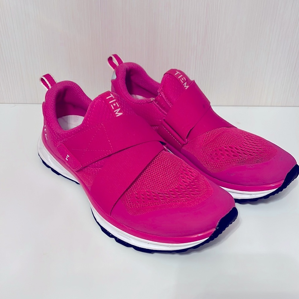 TIEM Slipstream Cycle Shoes Size 9